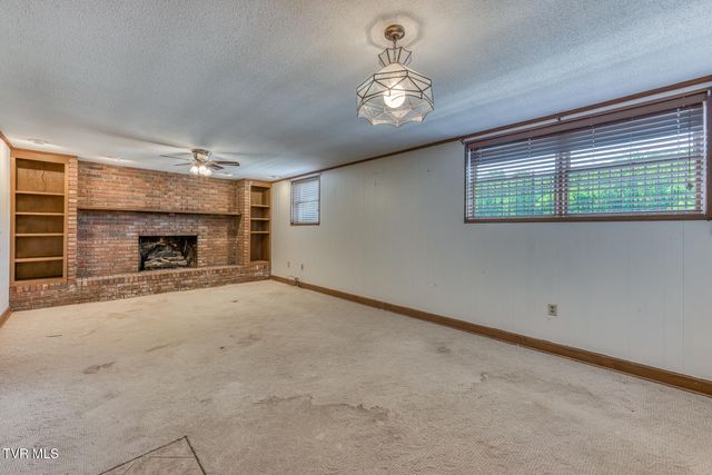 429 Hidden Valley Road, Kingsport, TN 37663