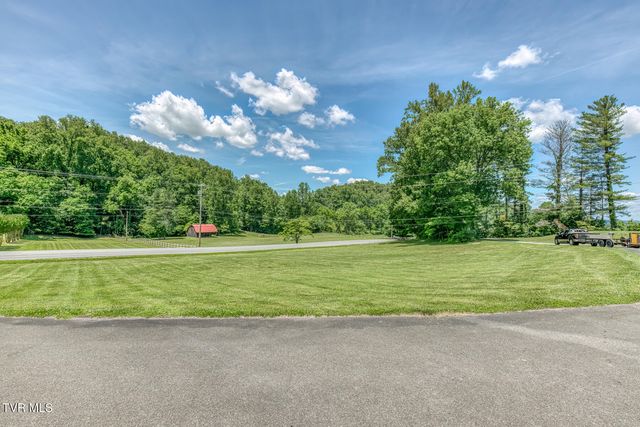 429 Hidden Valley Road, Kingsport, TN 37663