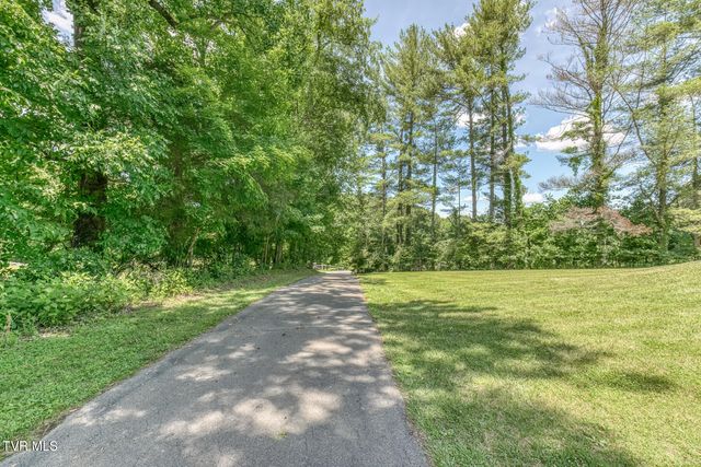 429 Hidden Valley Road, Kingsport, TN 37663