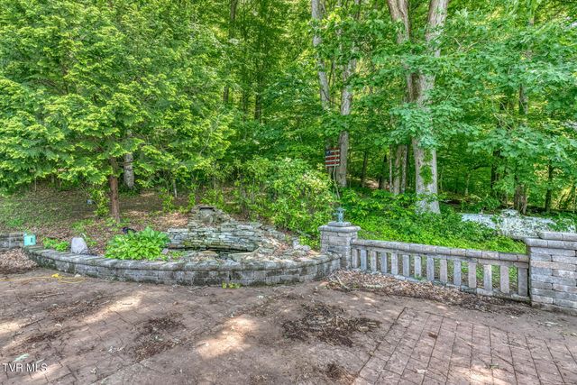 429 Hidden Valley Road, Kingsport, TN 37663