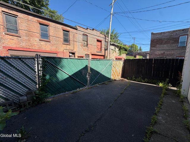 179 4th Street, Troy, NY 12180