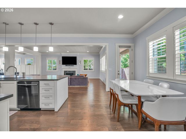 15243 Sw SEINE Dr, Portland, OR 97224
