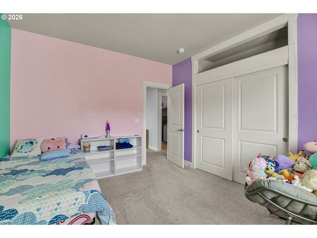 15243 Sw SEINE Dr, Portland, OR 97224