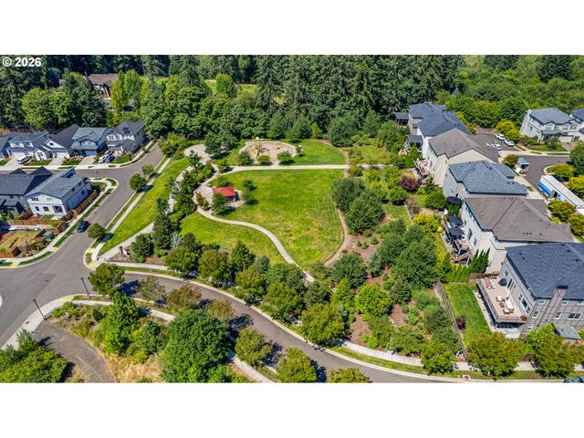 15243 Sw SEINE Dr, Portland, OR 97224