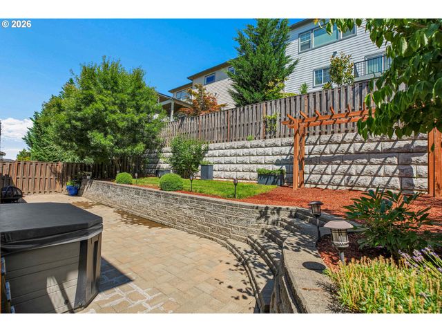 15243 Sw SEINE Dr, Portland, OR 97224