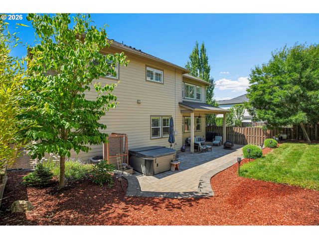15243 Sw SEINE Dr, Portland, OR 97224