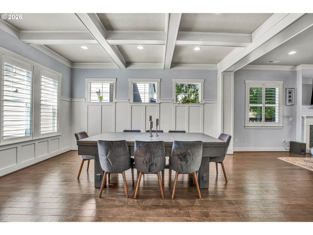 15243 Sw SEINE Dr, Portland, OR 97224