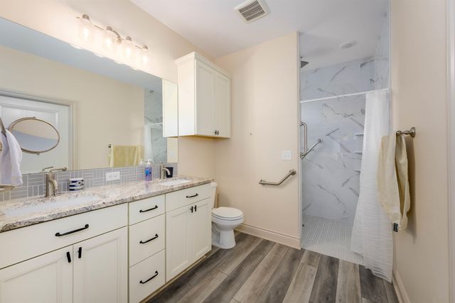6733 E Central Park Ave, Bel Aire, KS 67226