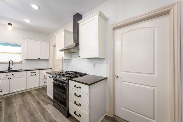 6733 E Central Park Ave, Bel Aire, KS 67226