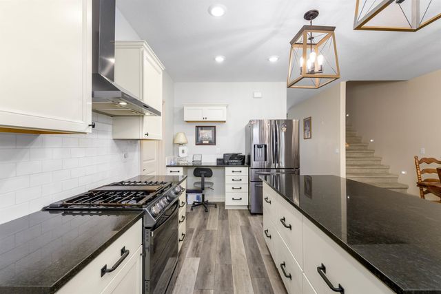 6733 E Central Park Ave, Bel Aire, KS 67226