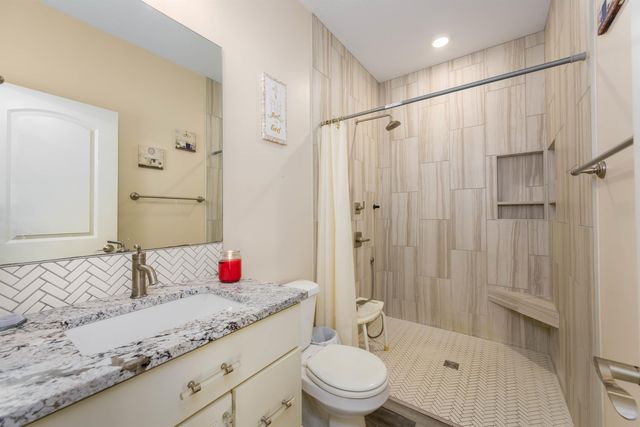 6733 E Central Park Ave, Bel Aire, KS 67226