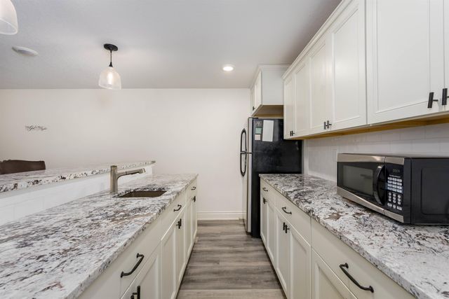 6733 E Central Park Ave, Bel Aire, KS 67226