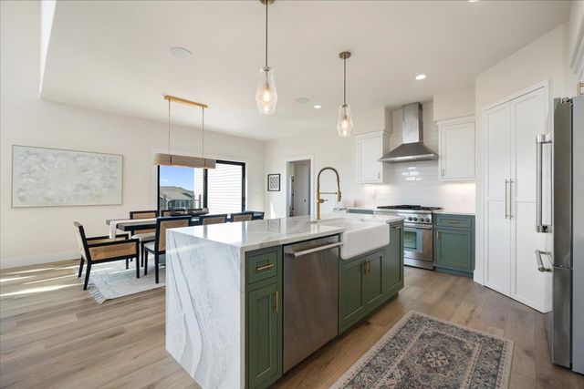 6629 Morning Dew Lane, Sun Prairie, WI 53590