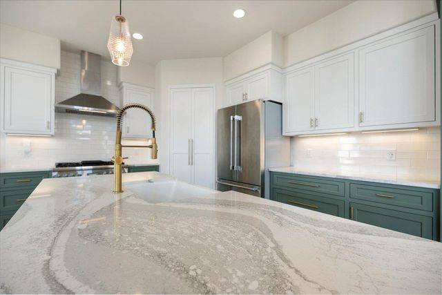 6629 Morning Dew Lane, Sun Prairie, WI 53590