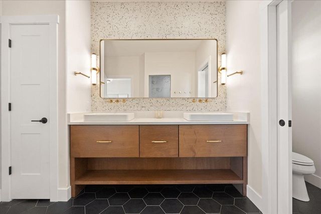 6629 Morning Dew Lane, Sun Prairie, WI 53590