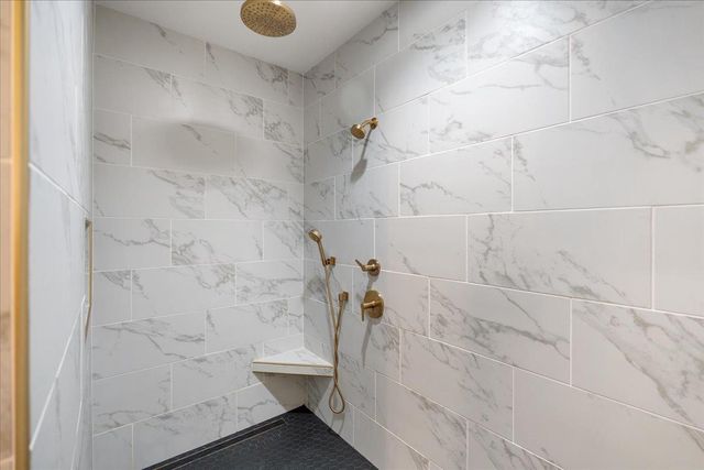 6629 Morning Dew Lane, Sun Prairie, WI 53590