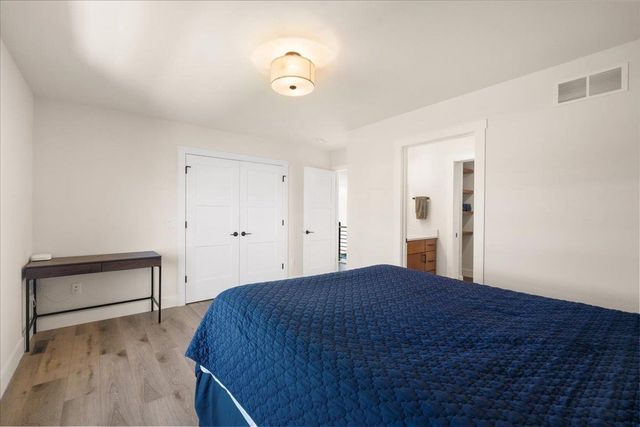 6629 Morning Dew Lane, Sun Prairie, WI 53590