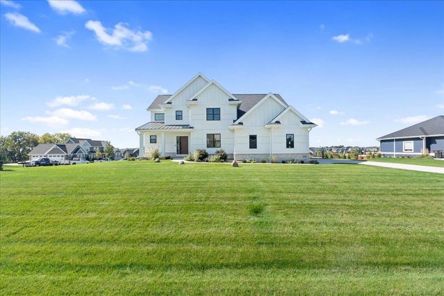 6629 Morning Dew Lane, Sun Prairie, WI 53590