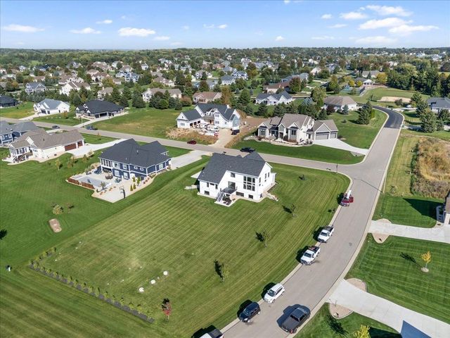 6629 Morning Dew Lane, Sun Prairie, WI 53590