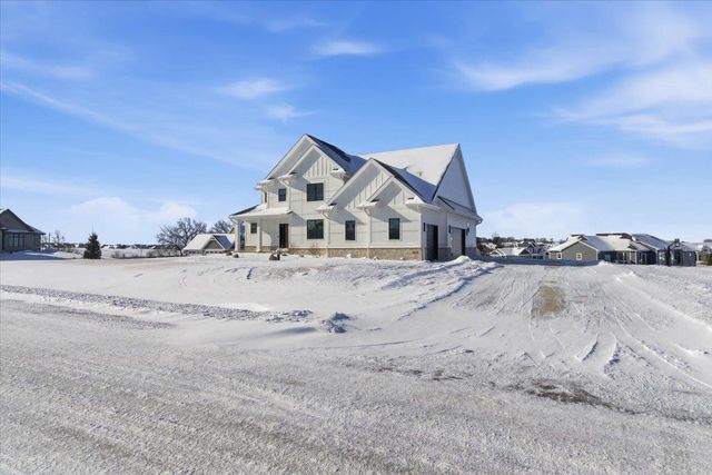 6629 Morning Dew Lane, Sun Prairie, WI 53590