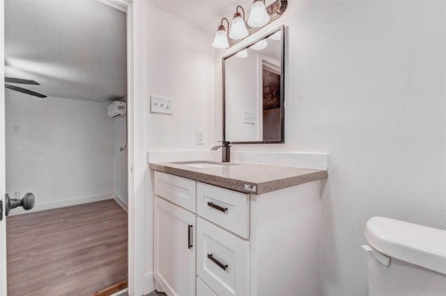 475 County Road 3183, Cleveland, TX 77327