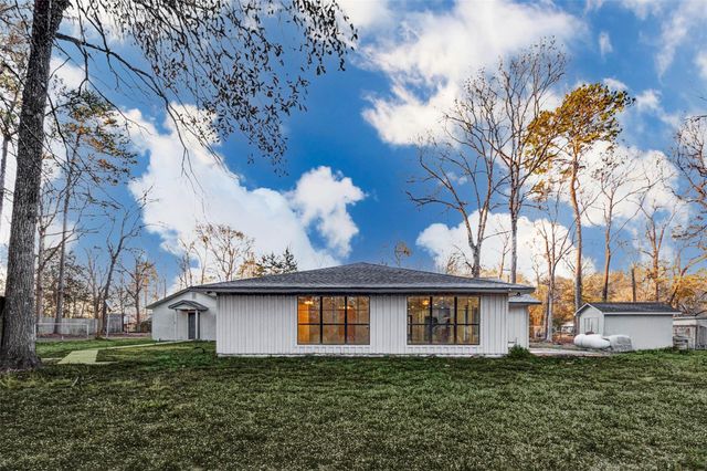 475 County Road 3183, Cleveland, TX 77327