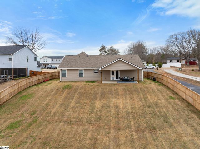 35 Lyman Lake Road, Lyman, SC 29365