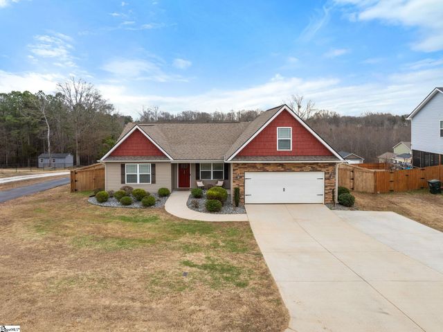 35 Lyman Lake Road, Lyman, SC 29365