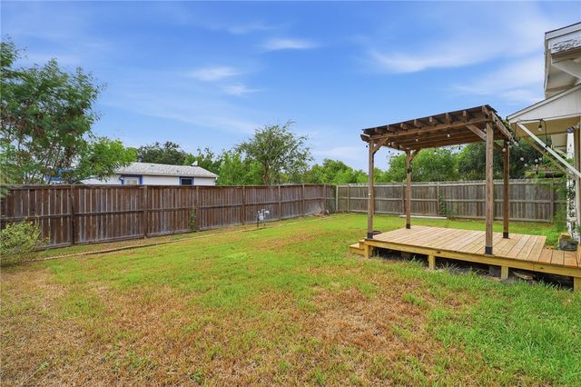 307 Paloma St, Corpus Christi, TX 78412