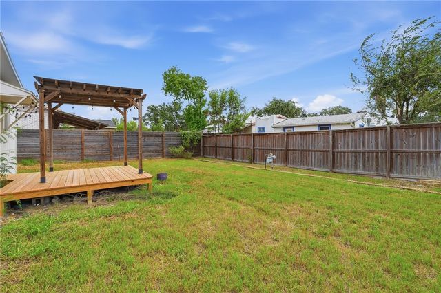 307 Paloma St, Corpus Christi, TX 78412