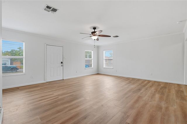 307 Paloma St, Corpus Christi, TX 78412