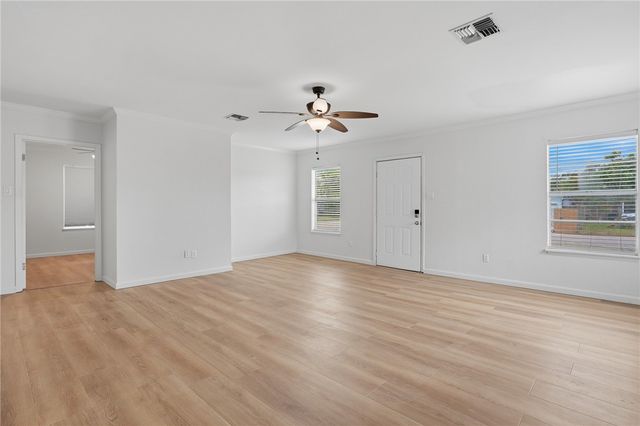 307 Paloma St, Corpus Christi, TX 78412