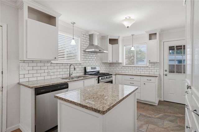 307 Paloma St, Corpus Christi, TX 78412