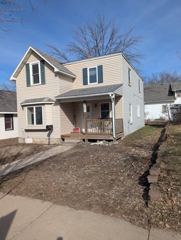 907 2nd Avenue NW, Faribault, MN 55021