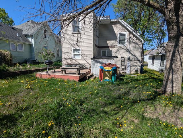 907 2nd Avenue NW, Faribault, MN 55021
