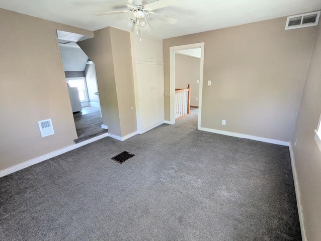 907 2nd Avenue NW, Faribault, MN 55021