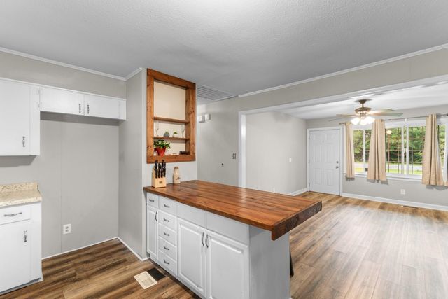 2240 Little Lamb Rd., Conway, SC 29527