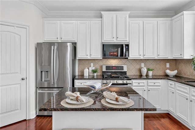 1510 Eaglerock Drive, Suwanee, GA 30024