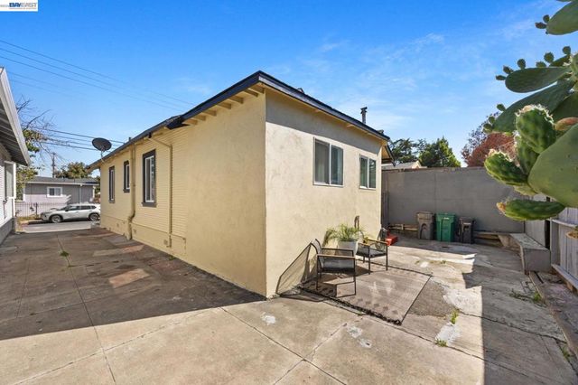 1687 70Th Ave, Oakland, CA 94621