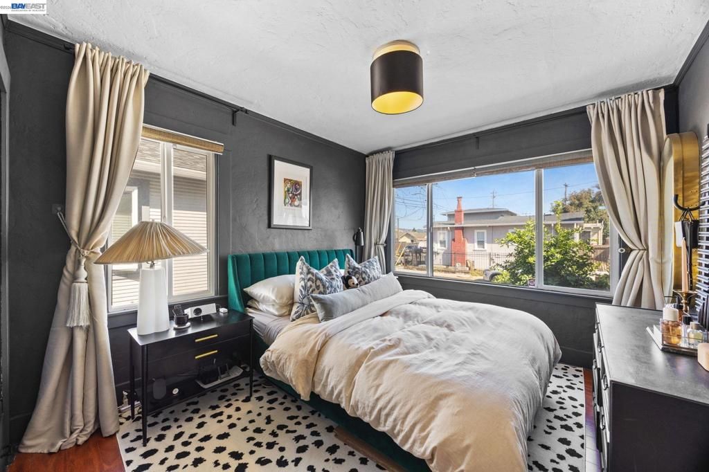 Image 17 of property listing at 1687 70Th Ave, Oakland, CA 94621