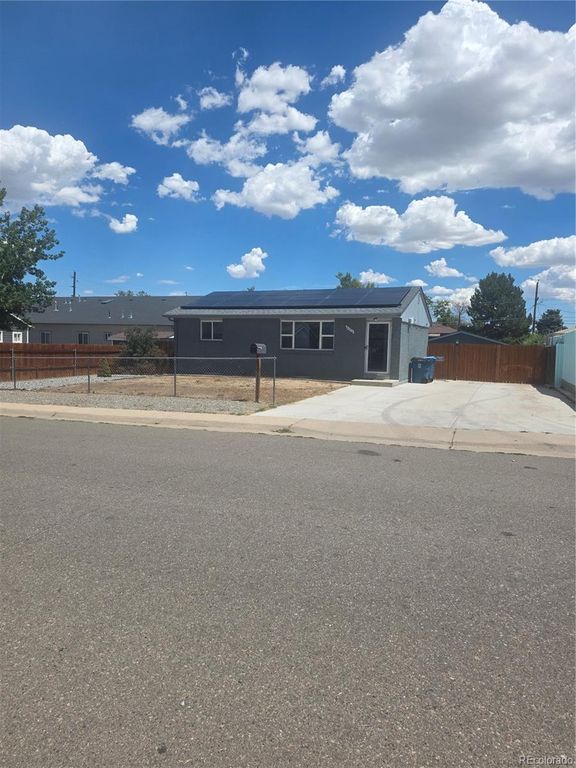 6196 Oneida Street, Commerce City, CO 80022