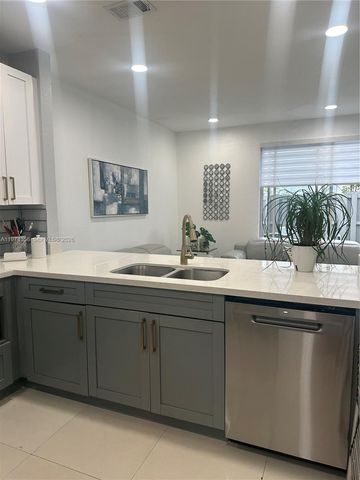 15775 SW 41st St 68, Miramar, FL 33027