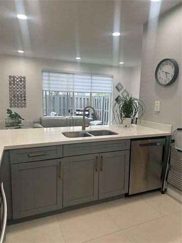 15775 SW 41st St 68, Miramar, FL 33027