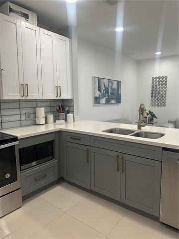 15775 SW 41st St 68, Miramar, FL 33027