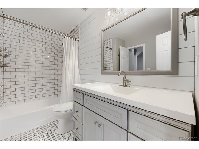 8745 Santa Fe Dr, Thornton, CO 80260