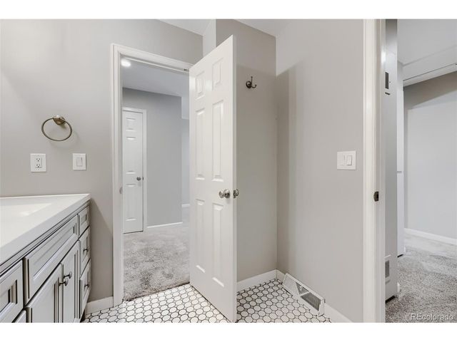 8745 Santa Fe Dr, Thornton, CO 80260