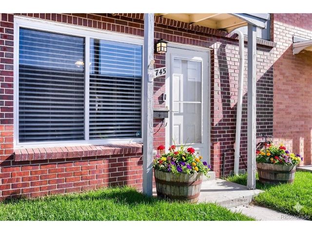 8745 Santa Fe Dr, Thornton, CO 80260