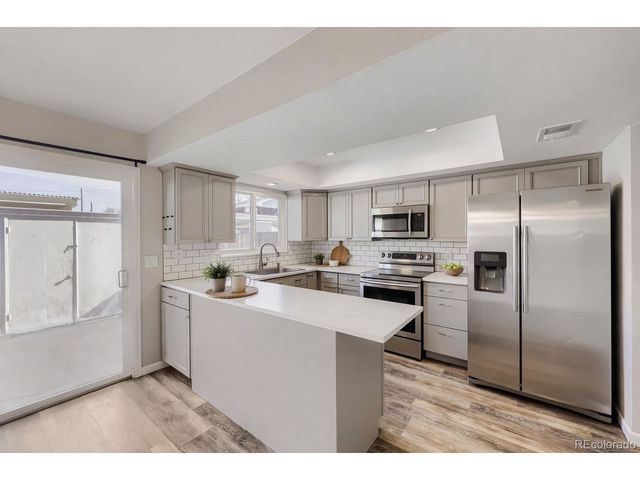 8745 Santa Fe Dr, Thornton, CO 80260