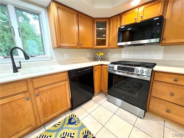 19 Silver Avenue, Auburn, NY 13021