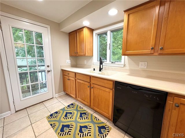 19 Silver Avenue, Auburn, NY 13021